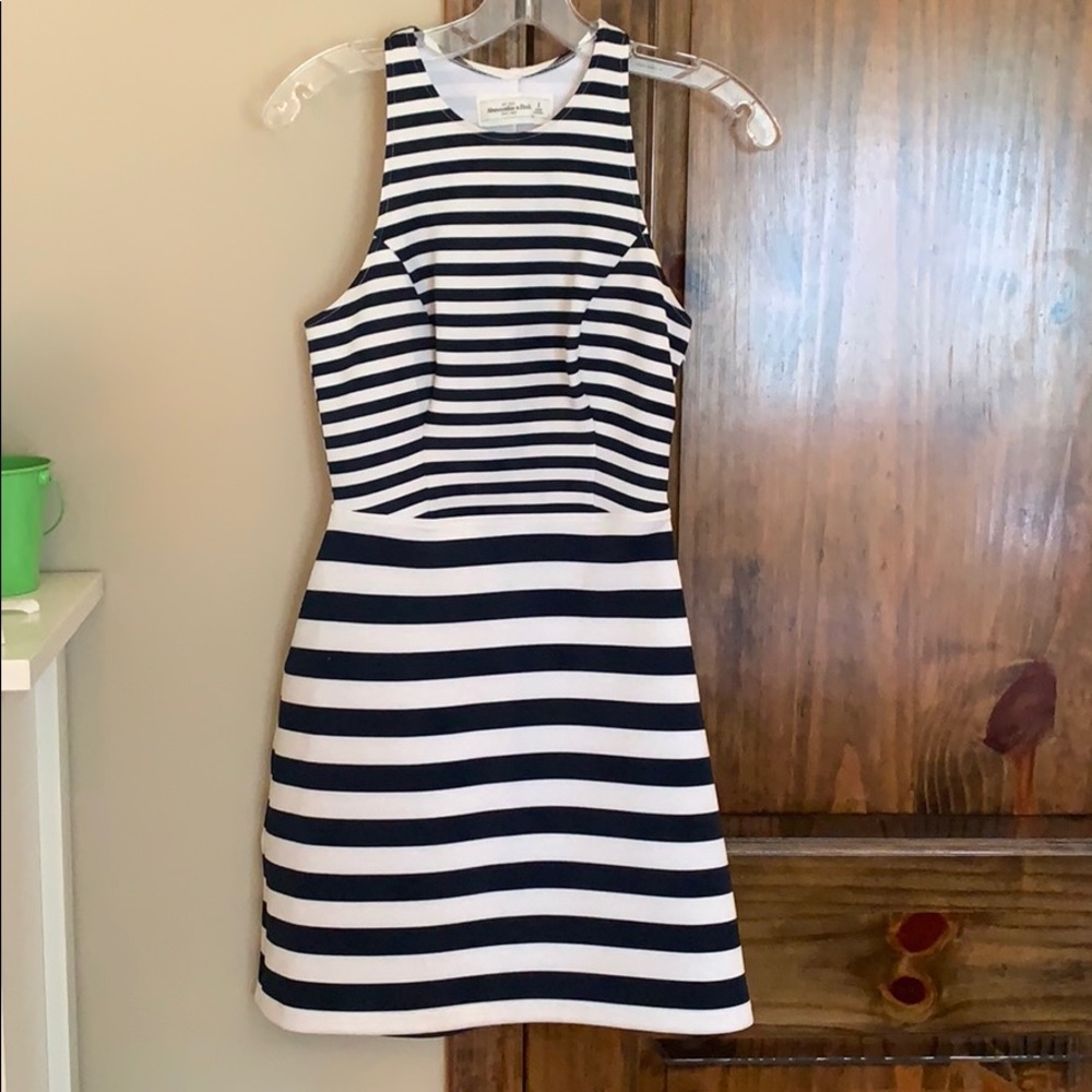 AF dress, small